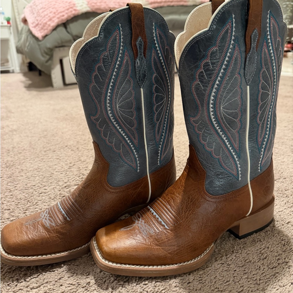 Ariat Women’s Cowgirl Boots